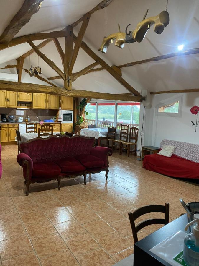 Gite A La Ferme Montesquieu-Avantes Exterior photo